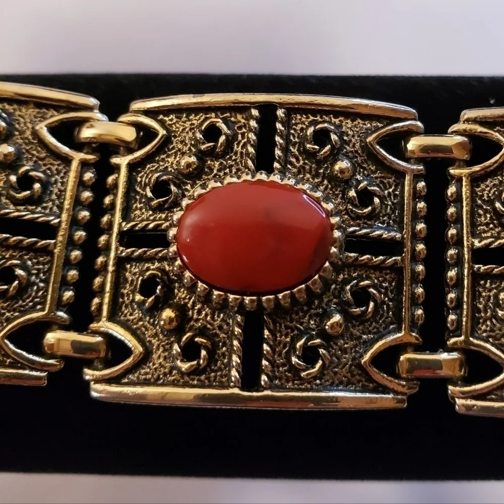 UPDATED AD Sarah Coventry Vintage 60's Bracelet Links Stones - Picture 9 of 16